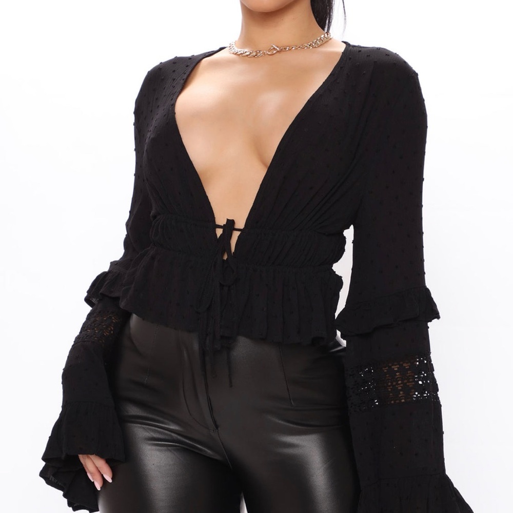 Desert Paradise Ruffled Top - Black